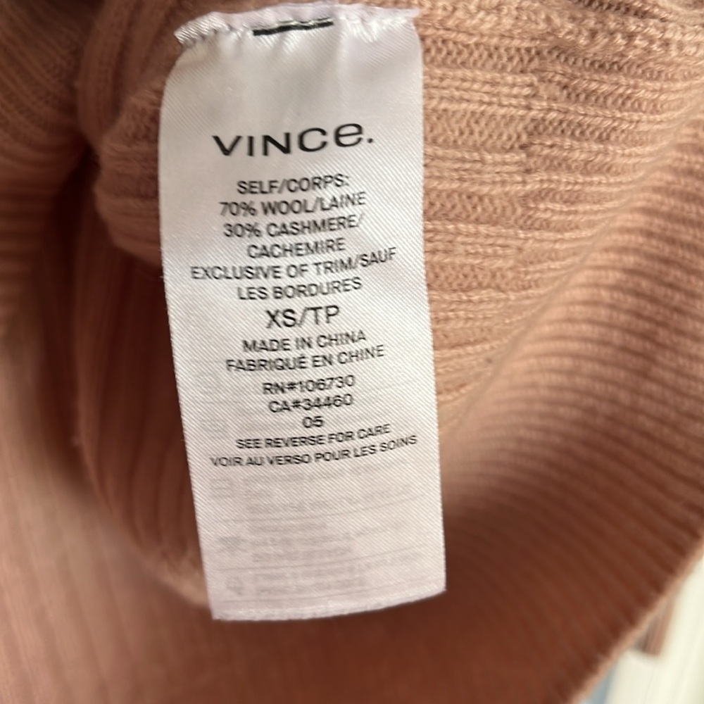 Vince V Neck Ribbed Soft Raglan Wool Cashmere Blend Creamy Pale Pink Sweater - Picture 8 of 8